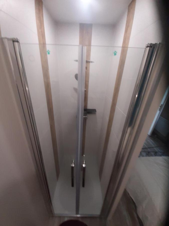 3 Apt T2 Cosy De 40 A 50 M2 Ideal Pour Un Deplacement Pro " Les Iris " Бур-Сент-Андеоль Екстер'єр фото